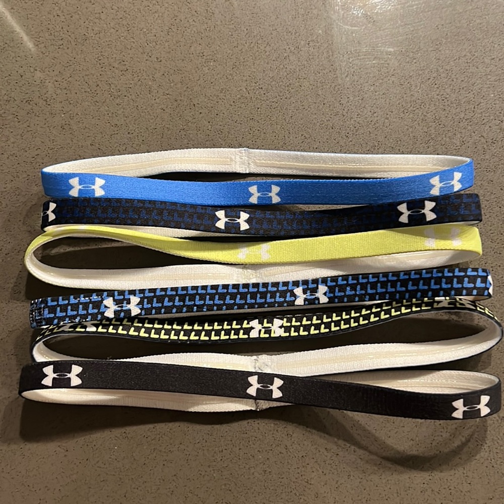 New - Under Armour skinny headband set